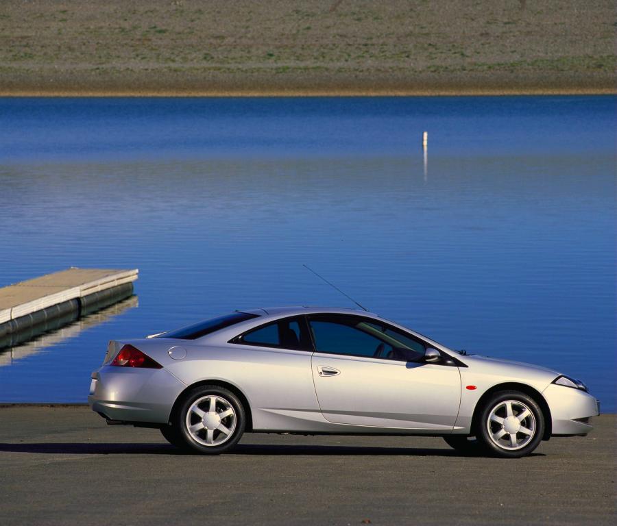  Ford Cougar 1998 года  (фото 12 из 40)